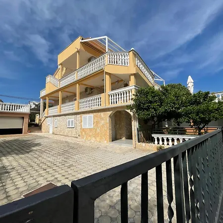 公寓 Sun Trogir Seget 希杰·弗朗吉卡